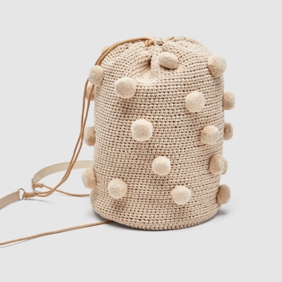 Zara handmade pompom backpack blogger fav - Picture 7 of 8